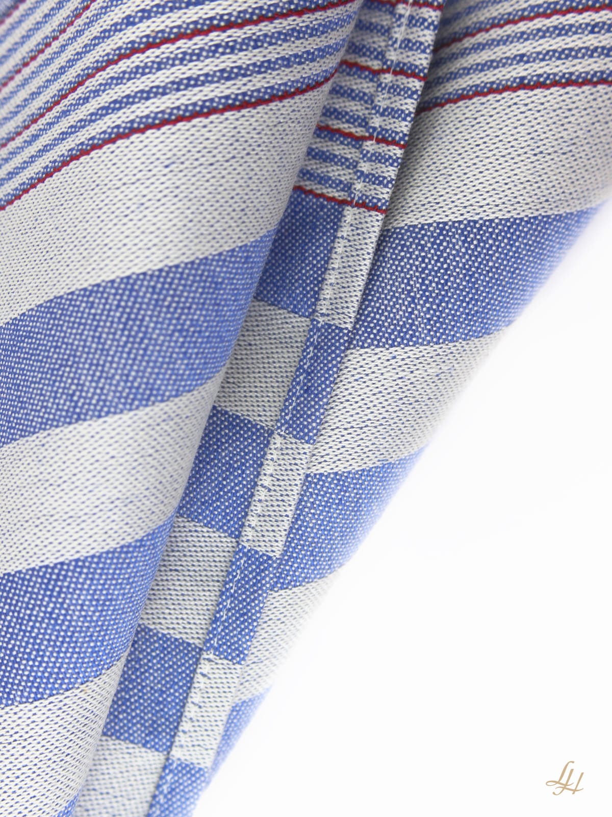 Geschirrtuch aus Halbleinen mit Streifen in Blau im Detail