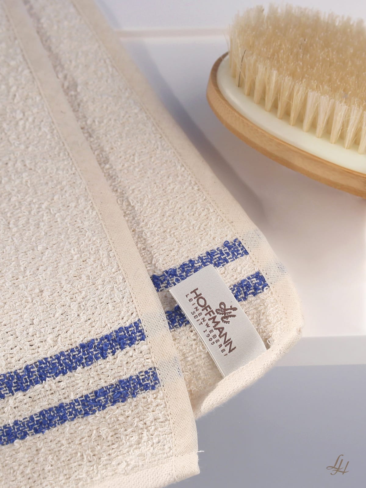 Gästetuch aus Leinenfrotté-Cremeweiß mit Farbstreifen Blau Beispielbild