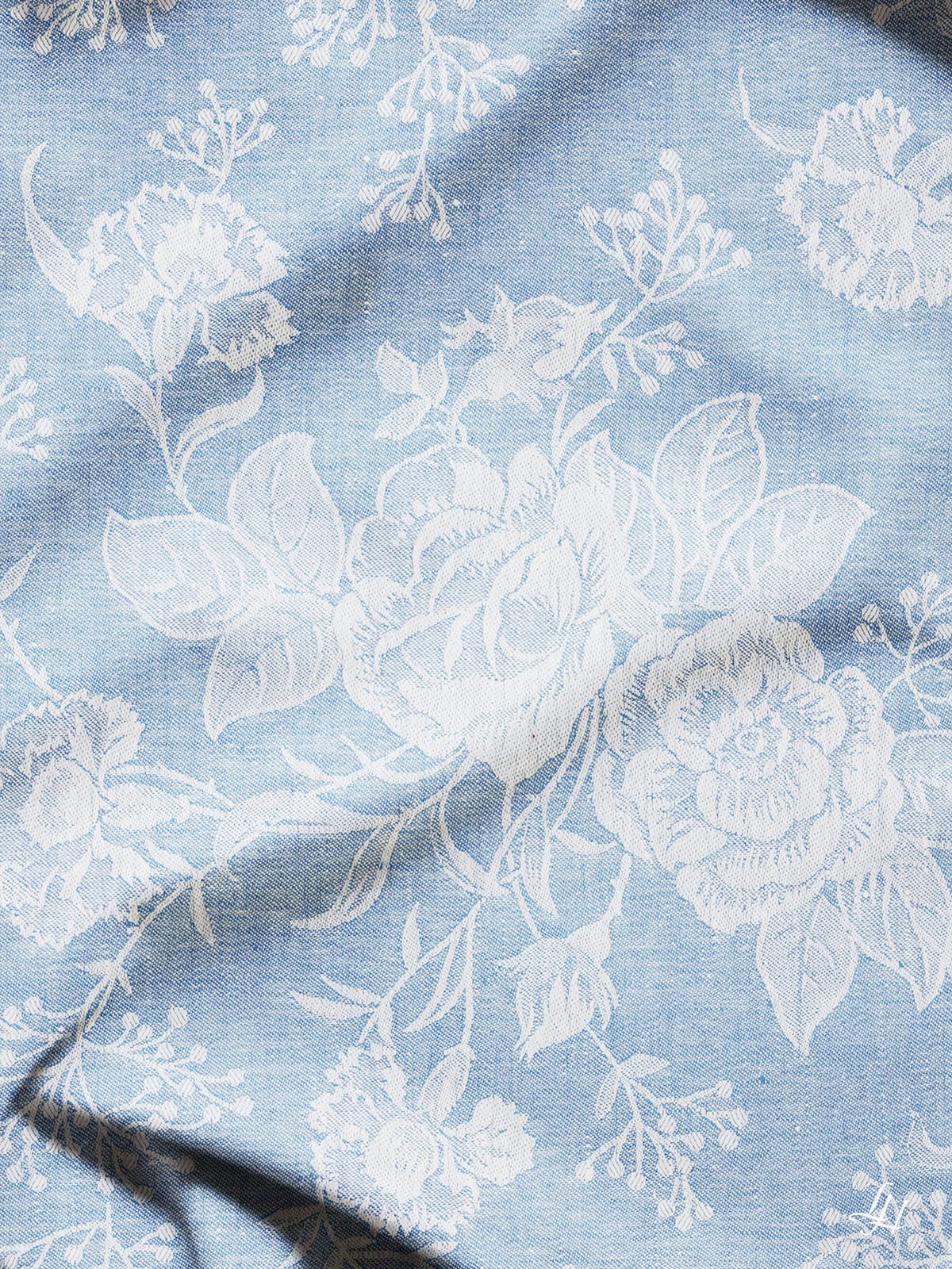 Bettbezug aus Reinleinen-Damast mit Muster Nelke in Altblau-Dunkel die Struktur