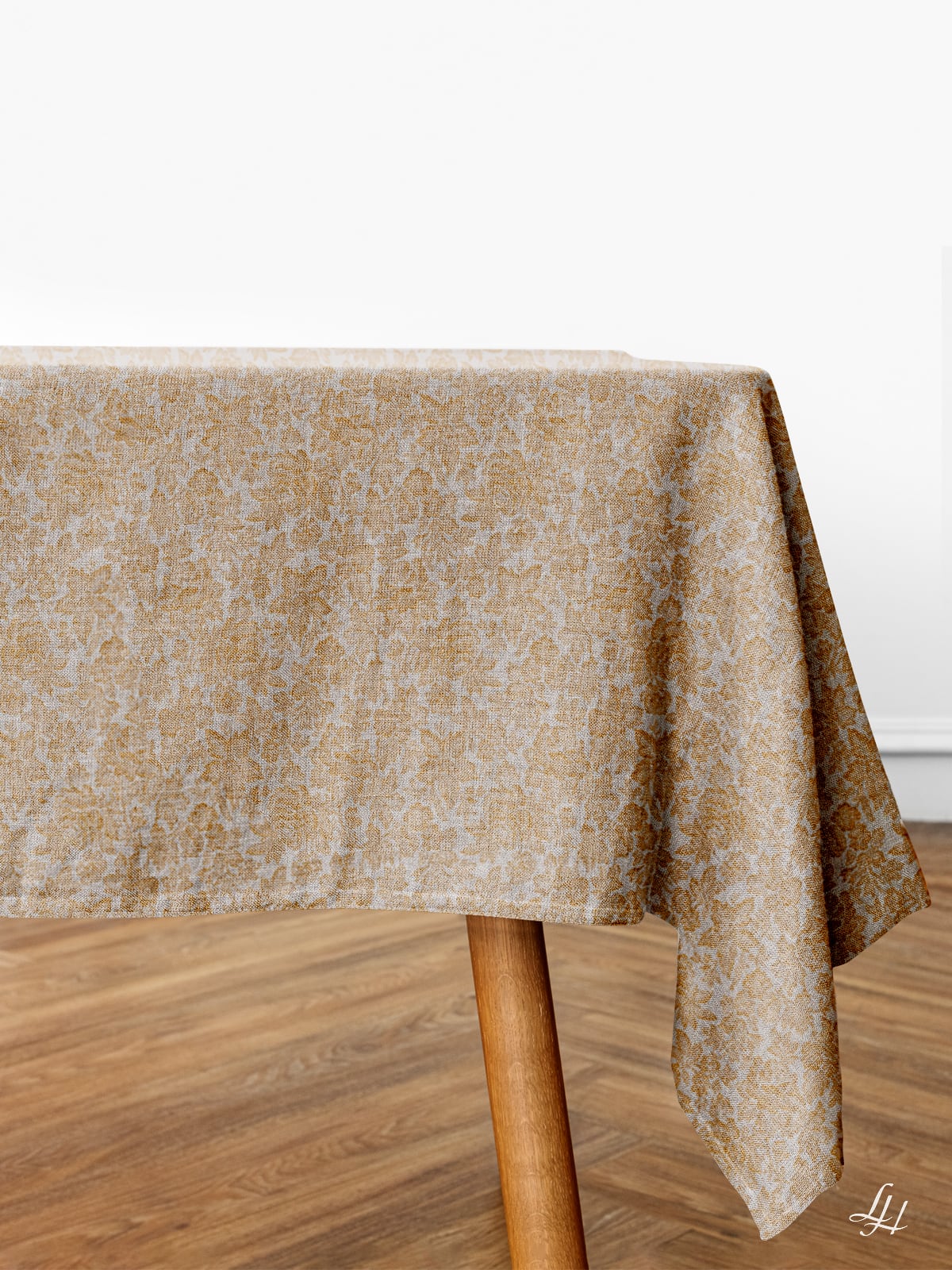 Tischtücher aus Reinleinen-Damast Muster Röschen in Gold; Beispieldarstellung