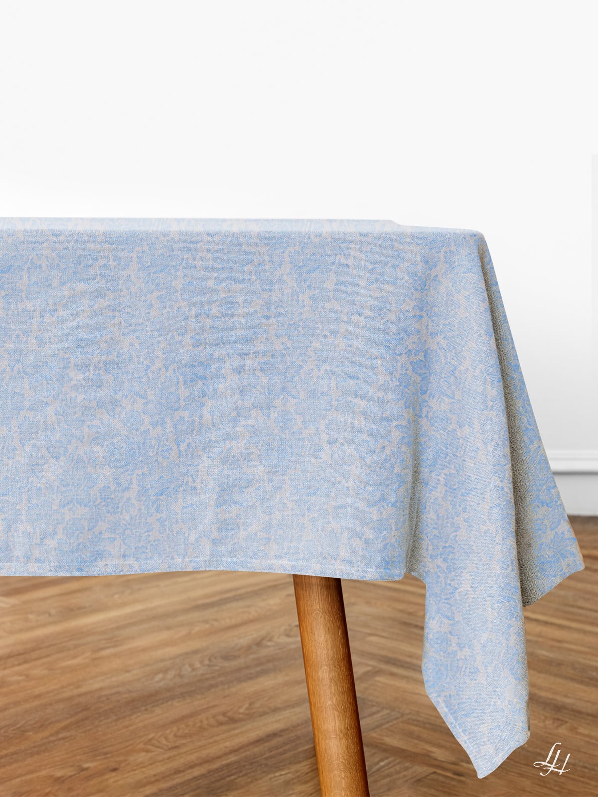 Tischtücher aus Reinleinen-Damast Muster Röschen in Hellblau; Beispieldarstellung