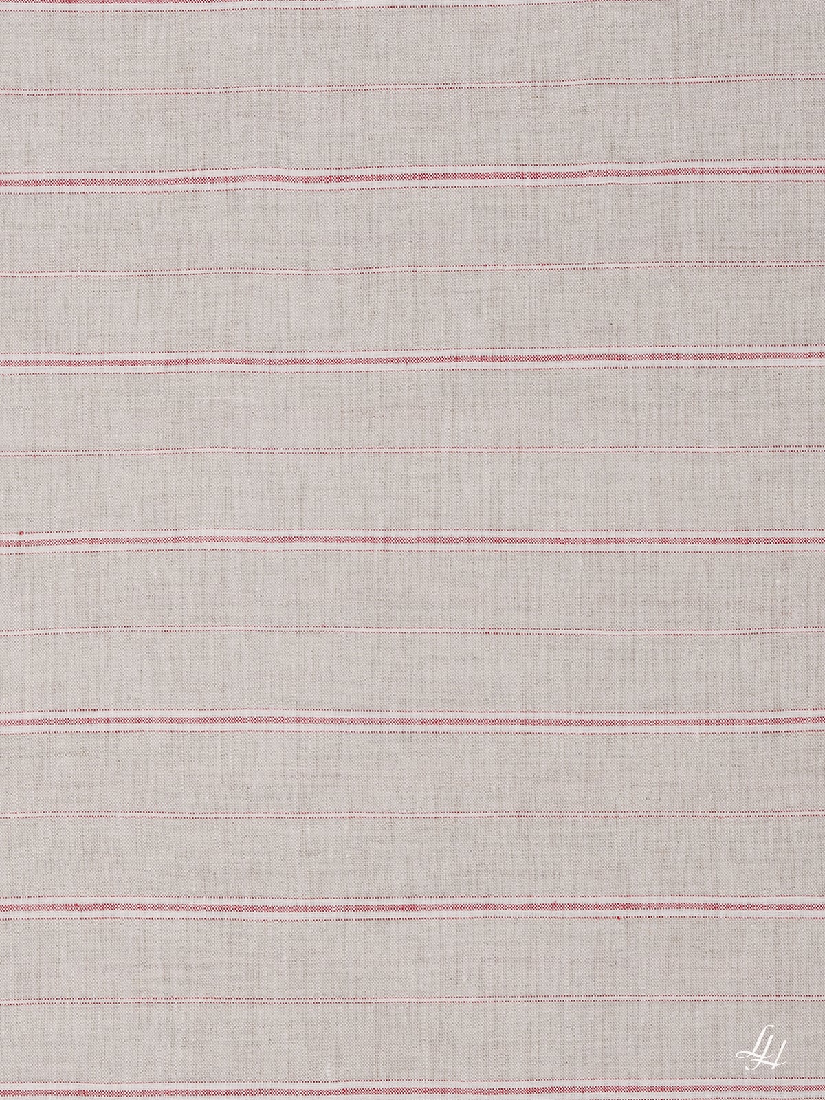 Hellbrauner Bettbezug Streifen mit dünnen roten Streifen; hergestellt aus europäischem Flachs, kleine weiße Initialen in der rechten unteren Ecke.