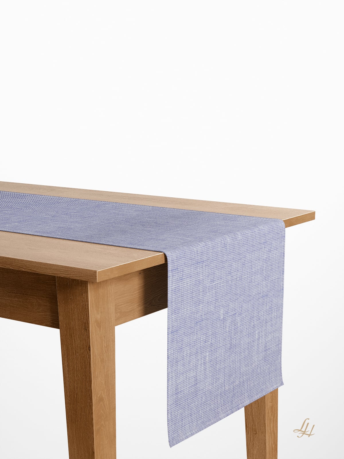 Tischläufer aus Reinleinen-fein mit feinen Querstreifen in Blau, Beispielbild